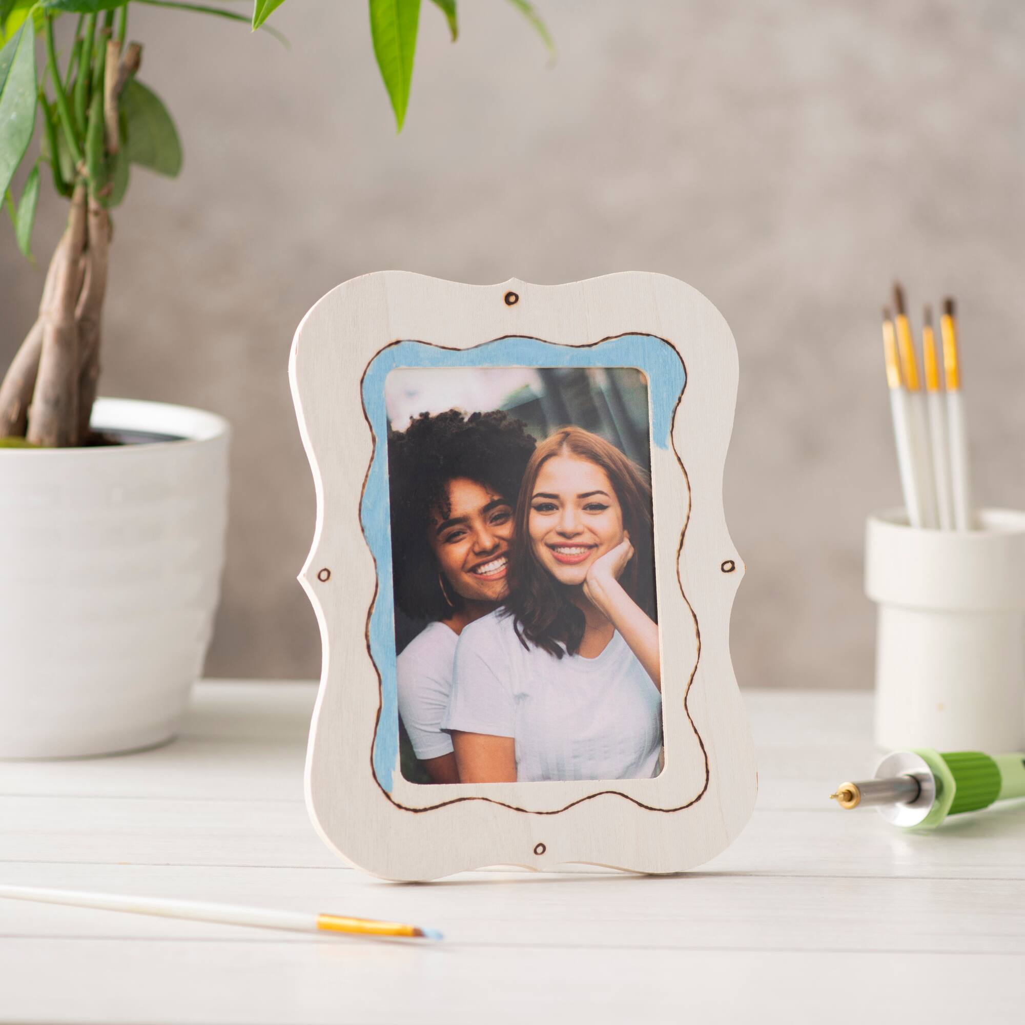4" x 6" Ready-To-Finish Scalloped Edges Wood Frame by Make Market®
